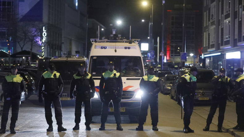 URGENT : Fusillade à Dordrecht, aux Pays-Bas : plusieurs personnes touchées . 5d769c2a87f3ec0657048eac