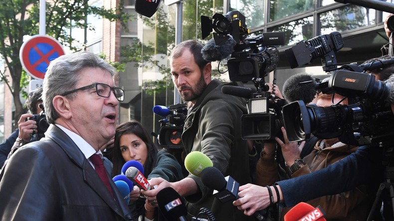 Montage trompeur ? LFI se félicite de la diffusion intégrale des images de la perquisition (VIDEO)