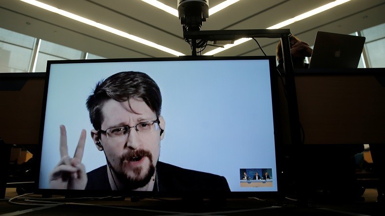 Snowden réfugié politique en France ? L'Elysée tempère l'enthousiasme des macronistes