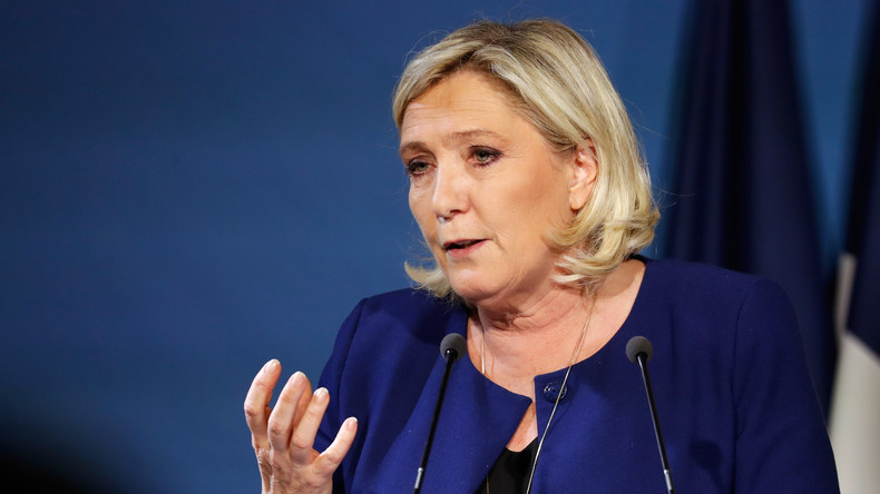 Marine Le Pen appelle à un référendum sur le regroupement familial et le droit du sol