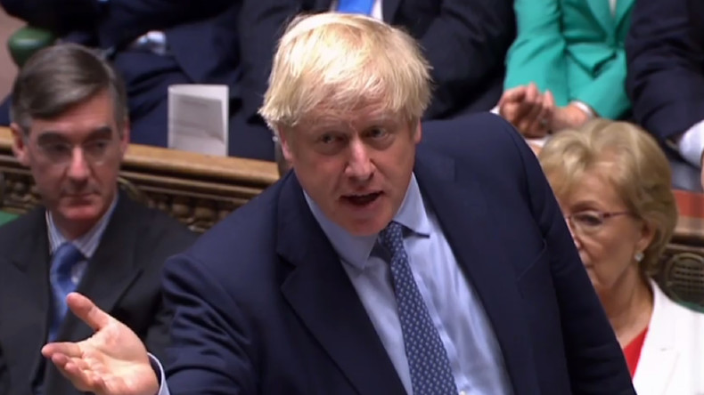 Brexit : Boris Johnson invite les députés à voter une motion de défiance contre lui