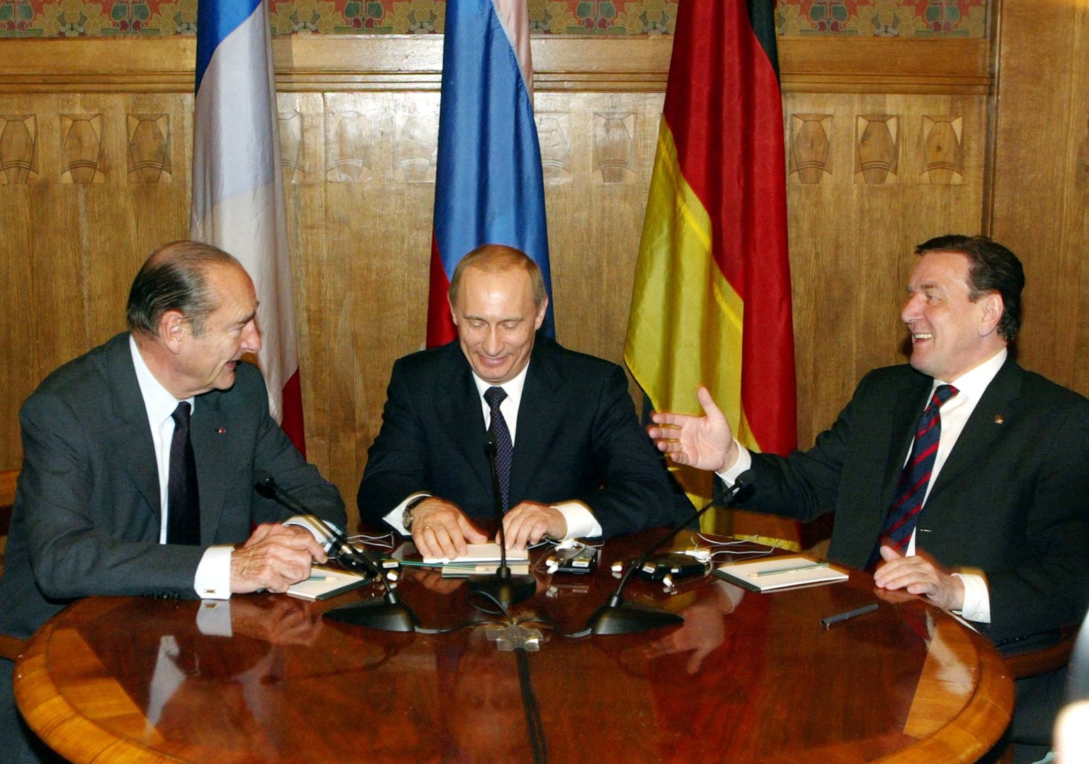 Chirac, Poutine et Schröder : le trio européen des années 2000