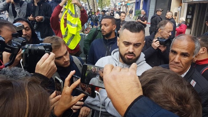 Eric Drouet Et Quelques Gilets Jaunes Sinvitent à La