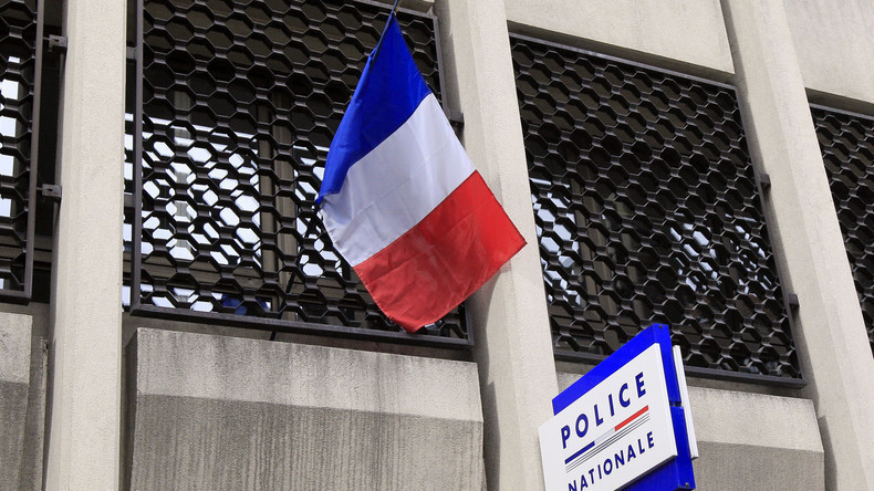 Des messages djihadistes laissés sur les téléphones des commissariats d'Ile-de-France