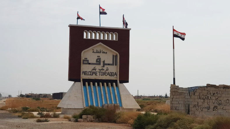 Après accord avec les Kurdes, l'armée syrienne entre dans Raqqa pour la première fois depuis 2014