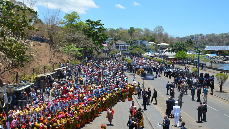 Manifestants arrêtés, rues nettoyées : les dessous de la visite d’Emmanuel Macron à Mayotte