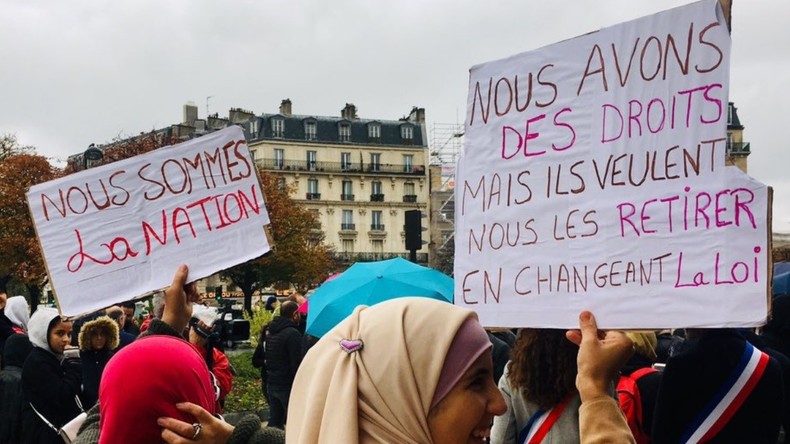 Rassemblement à Paris pour dénoncer la montée de l'islamophobie 5db5ac6c87f3ec7c7f320c11