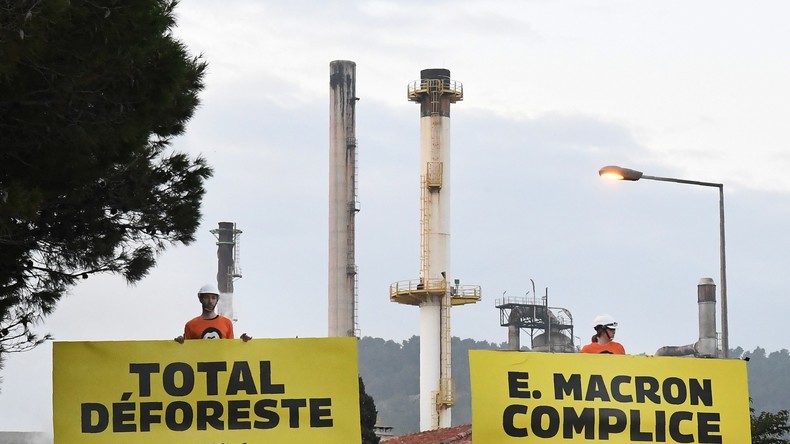 Réintroduction de l’avantage fiscal pour l’huile de palme : le lobbying de Total dénoncé