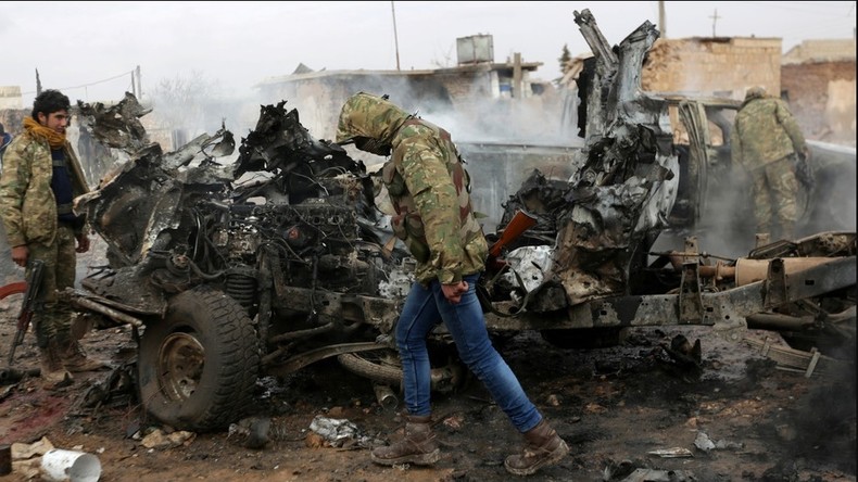 Un attentat à la bombe fait au moins 10 morts à Al-Bab en Syrie, près de la frontière turque