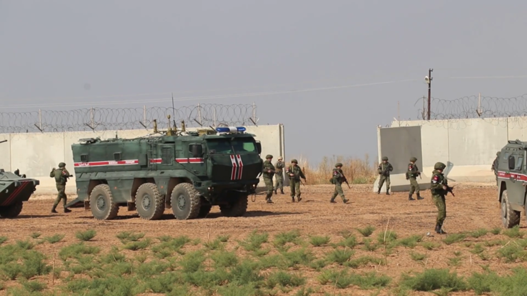 Les patrouilles russo-turques ont débuté dans le nord de la Syrie