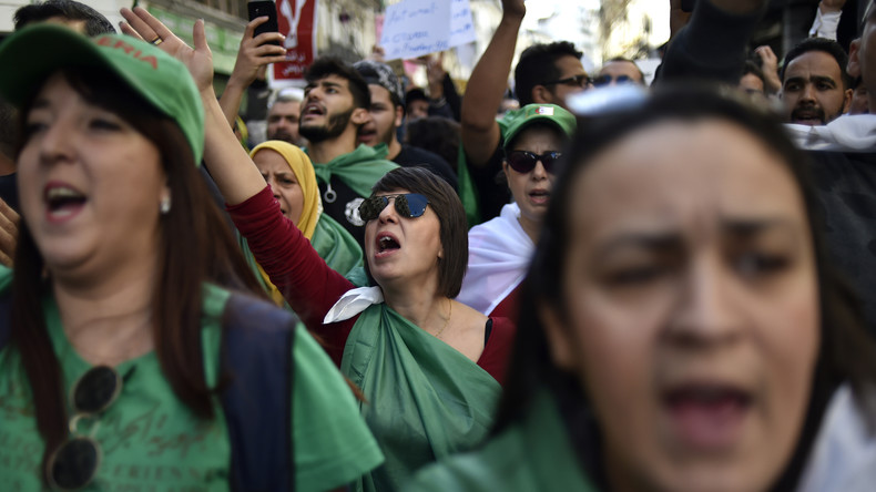 Algérie : dernière manifestation du vendredi avant une présidentielle sous tension