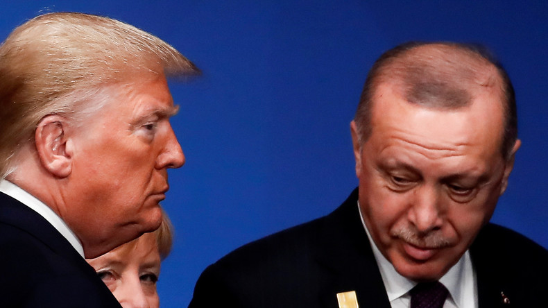 En cas de sanctions, Erdogan menace de fermer deux bases stratégiques américaines