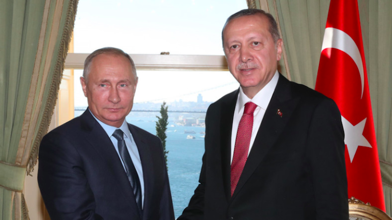 Syrie : la Turquie annonce négocier avec la Russie en vue d'un cessez-le-feu à Idleb