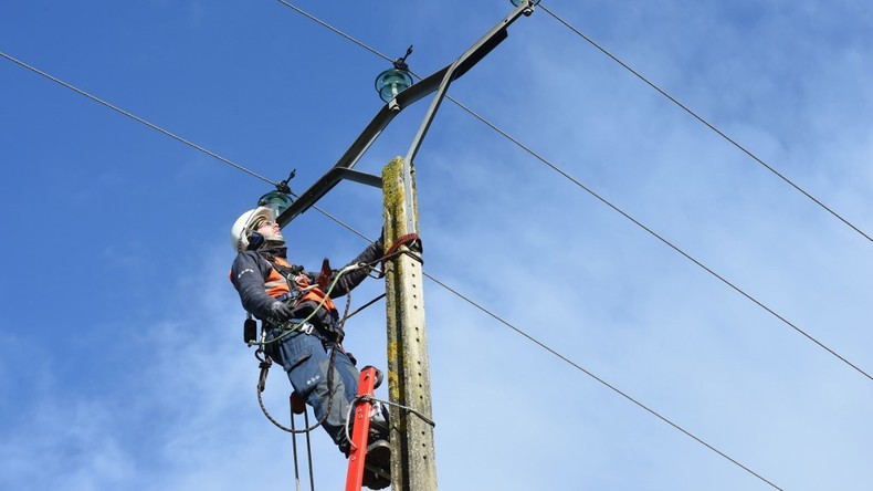 Grèves : une clinique porte plainte après une coupure d’électricité pendant une opération
