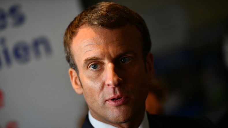 Retraites : Emmanuel Macron rattrapé par d'anciennes déclarations sur le système «universel» (VIDEO)