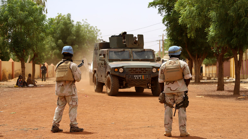Mali : une attaque à la roquette contre un camp militaire fait 20 blessés, dont 18 casques bleus
