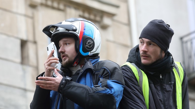 Entorse policière à la liberté de la presse ? Des journalistes dont Rémy Buisine interpellés à Paris