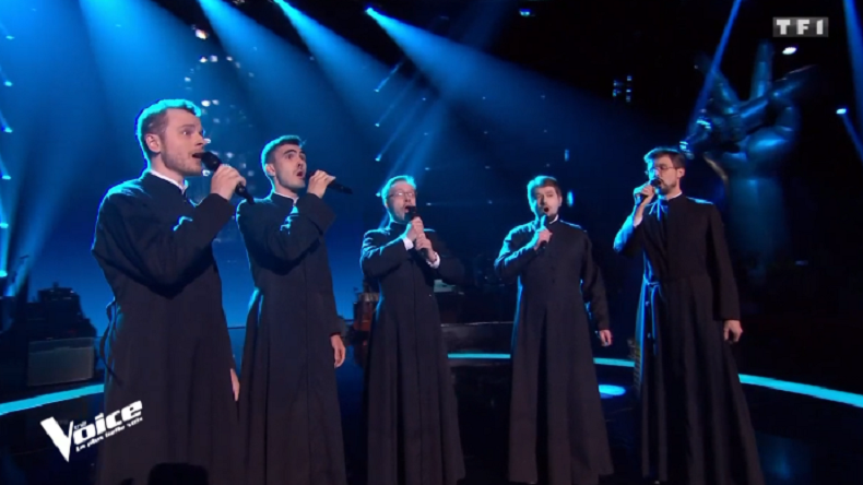 Performance remarquée de séminaristes orthodoxes russes dans l'émission «The Voice»