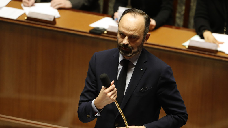 Les ministres battus aux élections municipales devraient rester au gouvernement