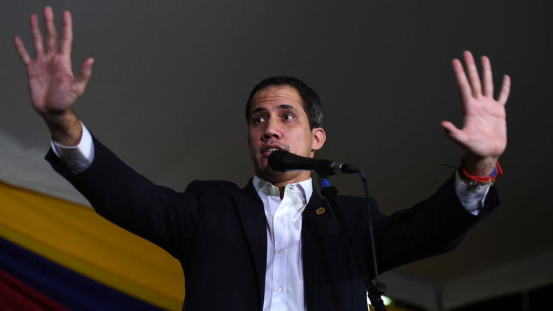 L'oncle de Guaido arrêté pour détention d'explosifs à sa descente du vol où voyageait l'opposant