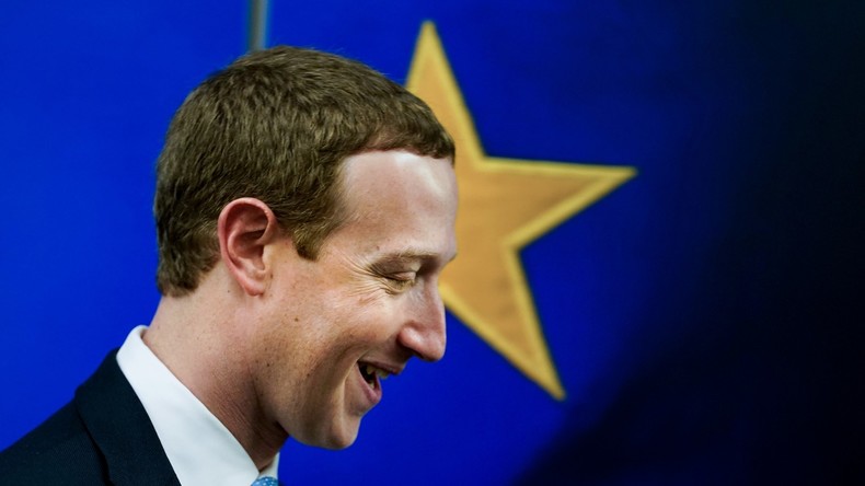 Vers une loi Avia à l'échelle européenne? L'UE insiste pour que Facebook régule les propos «haineux»