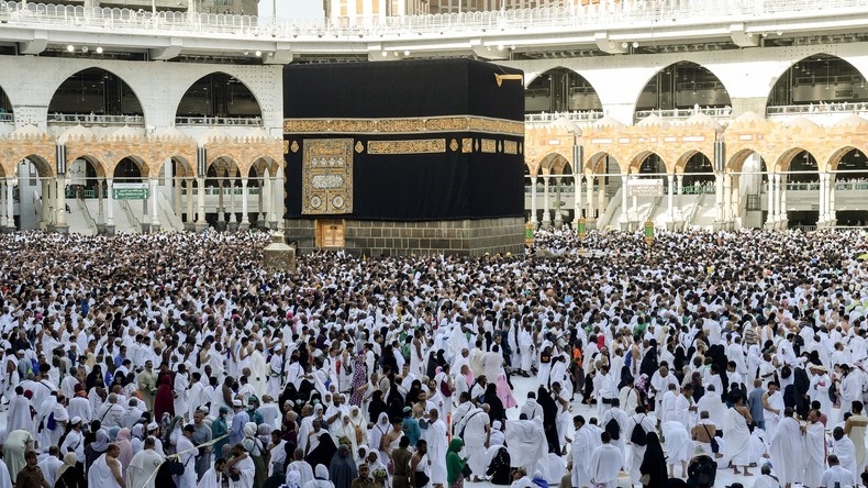 Par crainte du coronavirus, l'Arabie saoudite suspend l'entrée des pèlerins sur son territoire