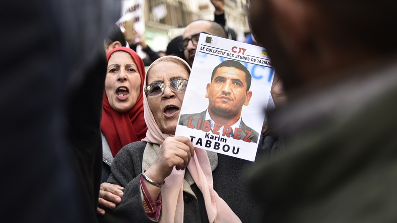 Algérie : Karim Tabbou, figure du Hirak, condamné à un an de prison dont six mois ferme