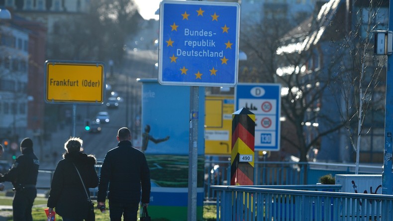 Coronavirus : la France renforce ses contrôles avec l'Allemagne mais refuse de parler de «fermeture»