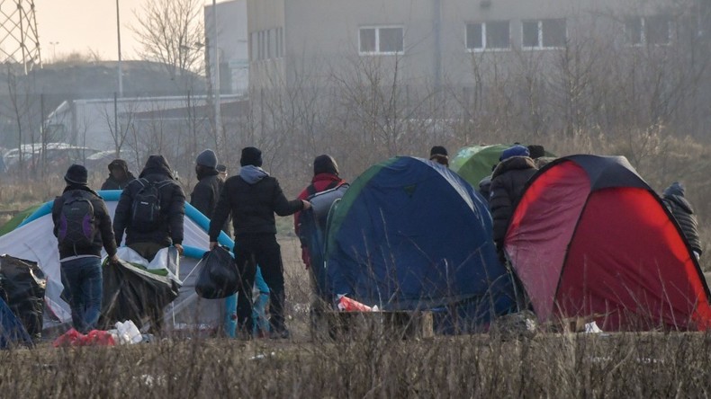 Coronavirus : des migrants de Calais et Grande-Synthe seront placés en confinement