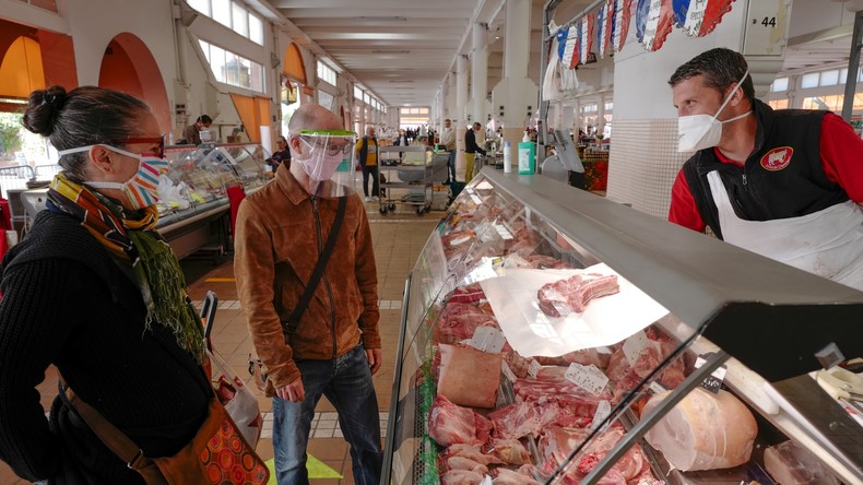 Qui porte un masque ? Une technologie vidéo expérimentée sur les marchés cannois