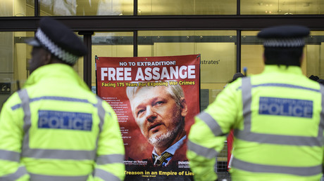 Stéphanie Gibaud sur Julian Assange : «Il a aidé à comprendre que nous, la France, étions en danger»