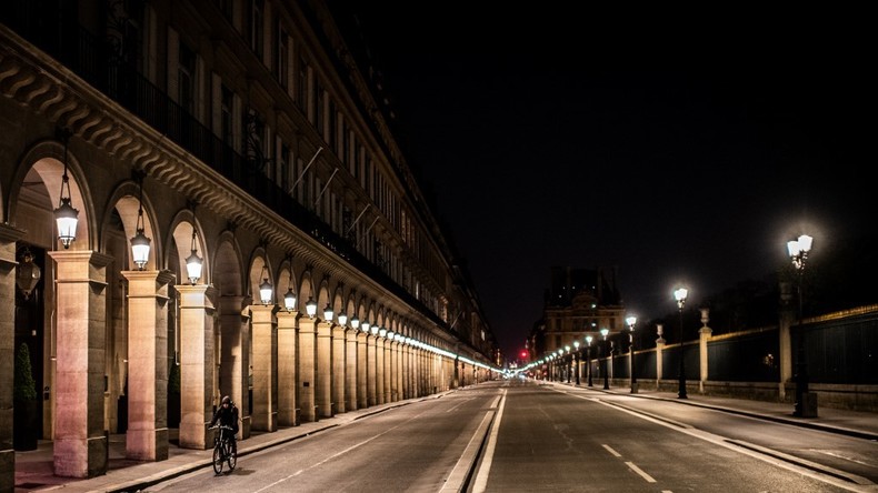 Confinement, écologie et... insécurité ? Des villes coupent l'éclairage public pendant la nuit