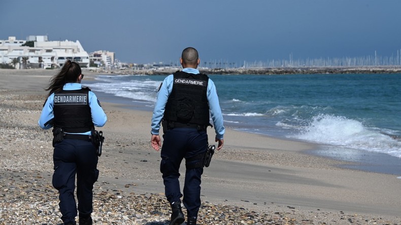 Dénonçant le manque de masques, un gendarme porte plainte contre Edouard Philippe