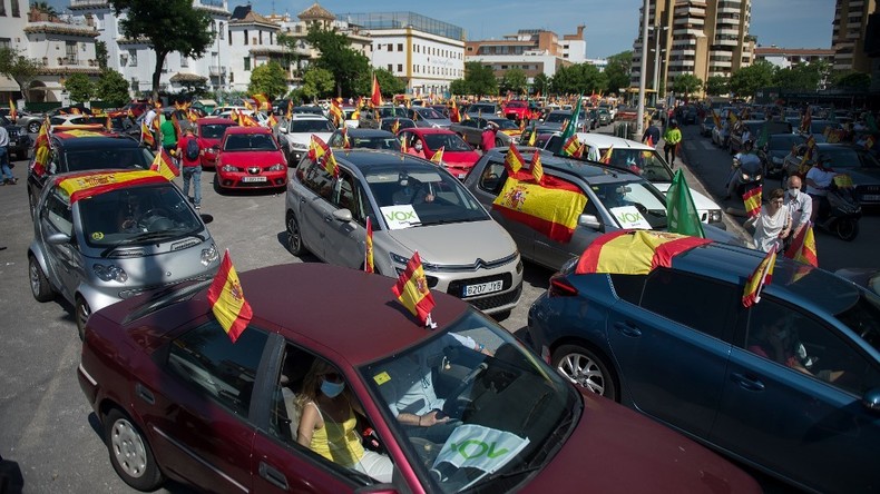 Des milliers d'Espagnols manifestent contre le gouvernement de gauche et sa gestion de la pandémie