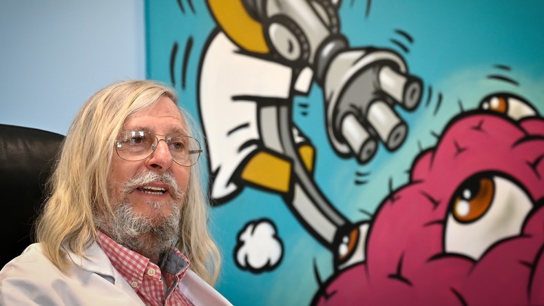 «Un potentiel extraordinaire» : la politisation du professeur Raoult encouragée par les médias ?
