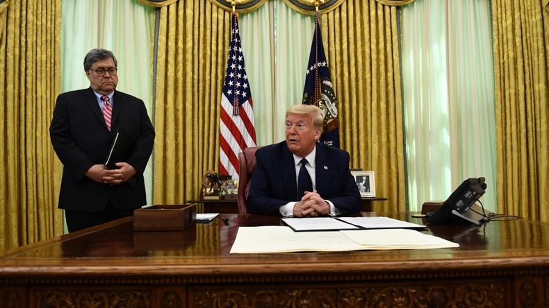 Pour «défendre la liberté d'expression» Trump s'attaque à la «censure» des réseaux sociaux
