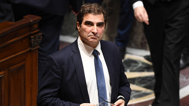 Polémique : Christian Jacob considère que les violences policières en France, «ça n'existe pas»