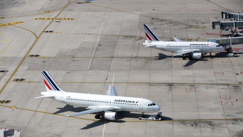 Bruno Le Maire demande à Air France qu'il n'y ait pas de «départs forcés»