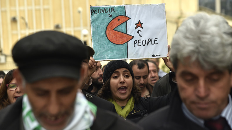 Algérie : rassemblements et arrestations malgré l'interdiction de manifester à cause du Covid