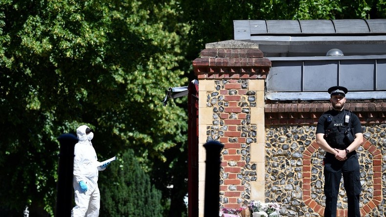 Attaque au couteau de Reading : garde à vue prolongée pour le suspect, la piste terroriste confirmée