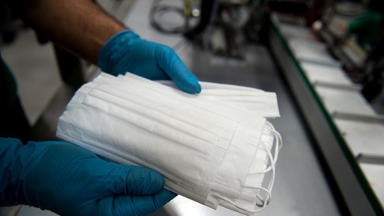 France : les entreprises devront disposer de dix semaines de masques d'avance pour leurs salariés