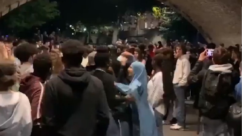 «Projet X» : nouveau rassemblement nocturne à Paris, des mises en garde en province