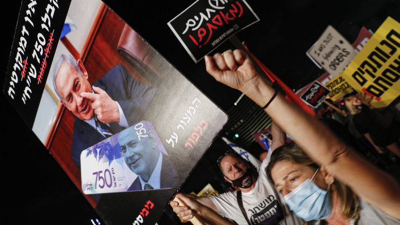 Manifestations en Israël pour dénoncer la corruption et la gestion de l'épidémie de Covid-19