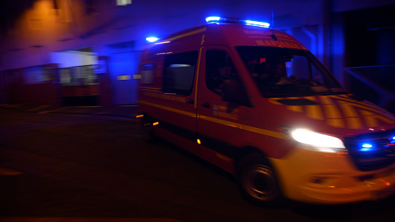 Assaut Contre Des Pompiers Dans L Essonne L Attaque Vue De L Interieur Du Camion Rt En Francais