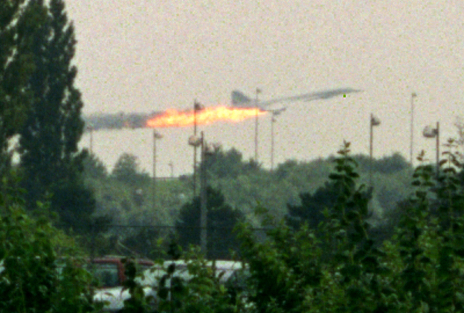 Accident du Concorde, 20 ans après : retour en images sur le crash