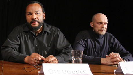 Alain Soral et Dieudonné, en 2009 (image d'illustration).