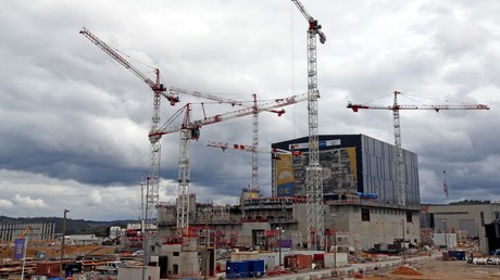 Vladimir Poutine salue le début de l'assemblage du gigantesque réacteur à fusion ITER Vladimir Poutine salue le début de l'assemblage du gigantesque réacteur à fusion ITER