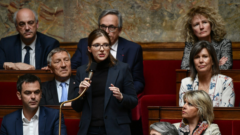 Après Rugy et Castaner, Aurore Bergé brigue elle aussi la présidence du groupe LREM à l'Assemblée
