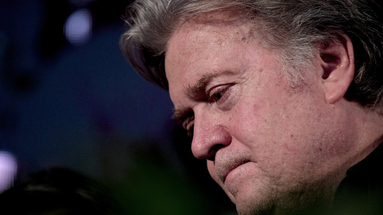 L'ex-conseiller de Donald Trump, Steve Bannon, inculpé de détournement de fonds