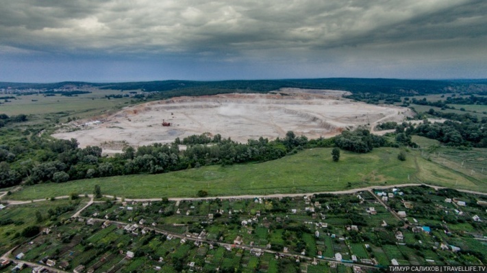 Russie : des manifestants se mobilisent pour préserver de la destruction une montagne «sacrée»